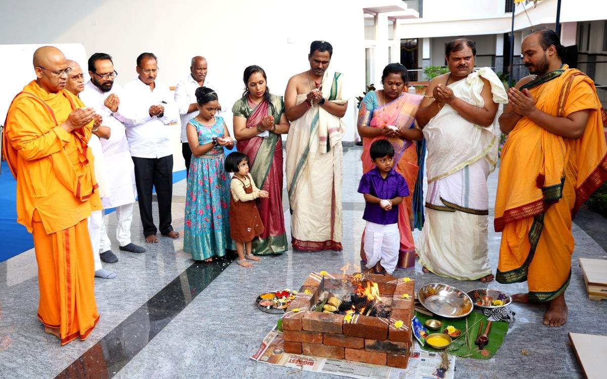 Aksharabhyasa and Vidyarambha Celebrations @ RVK Hurulichikanahalli ...